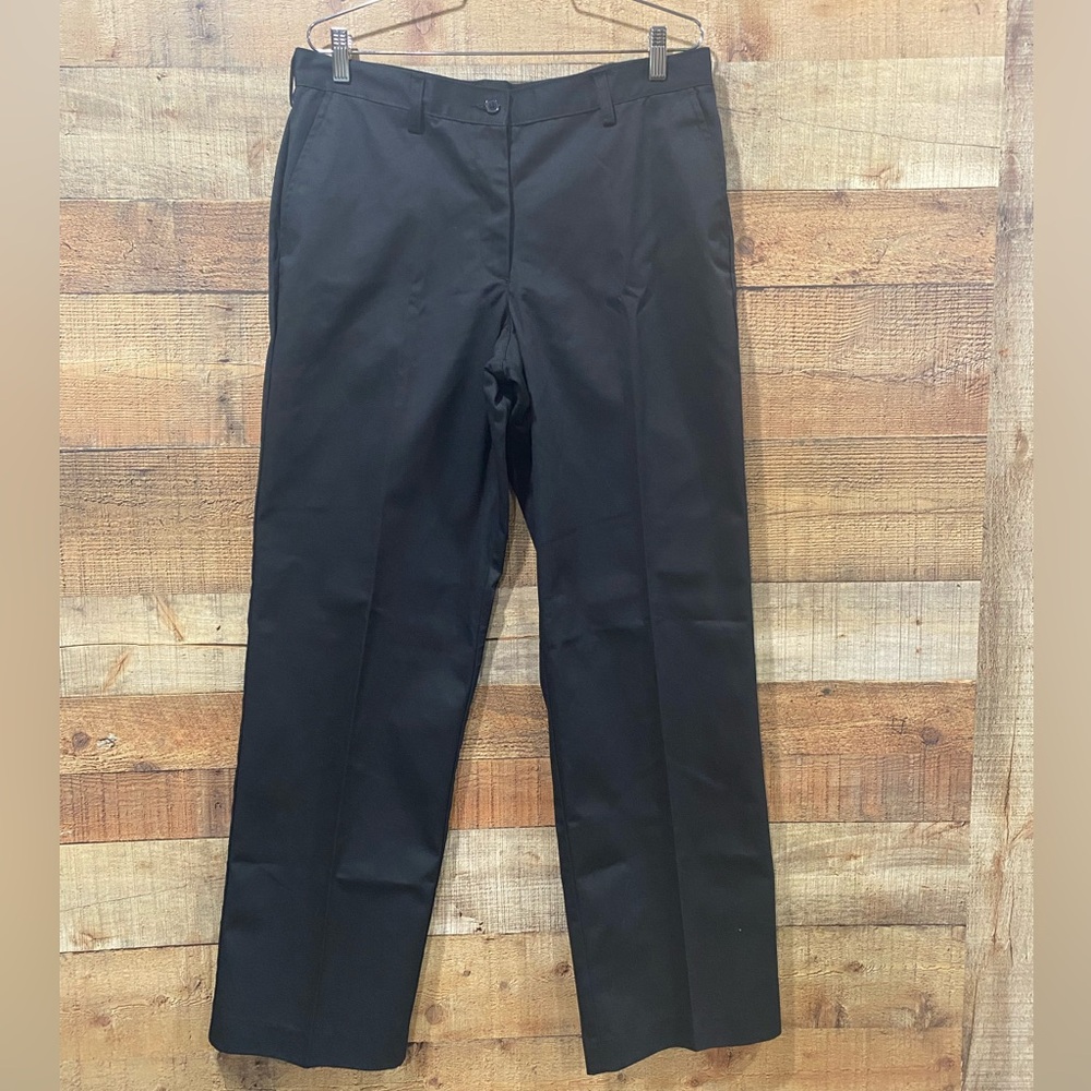 New With Tags Edward’s Ladies Black Work Pants Chinos Size 10 (Inseam 30”)